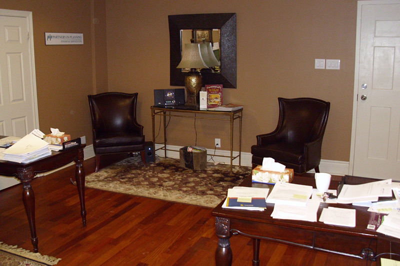 **SOLD** 255 Duncan Mill Road, Suite 604 Offered at 275,000 Vlad